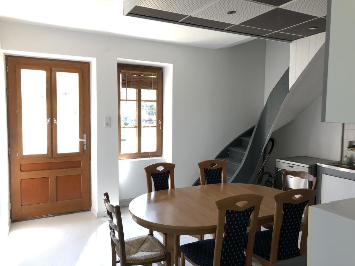 Chambres Individuelles Avec Partie Commune Ou Logement Entier Si Disponible Via Rhona Vulbens Dış mekan fotoğraf